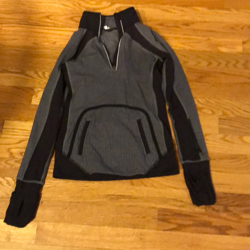 Ivivva pullover